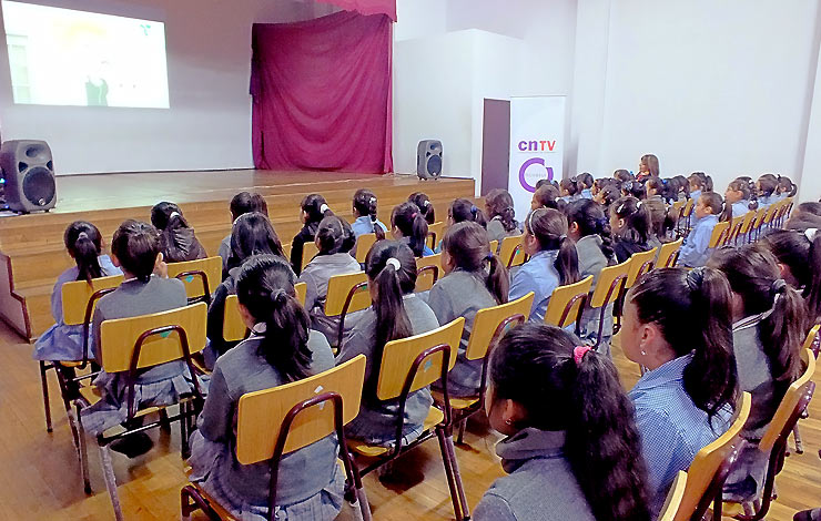 Colegios de Coquimbo eligen su serie favorita de CHILEMONOS 2014
