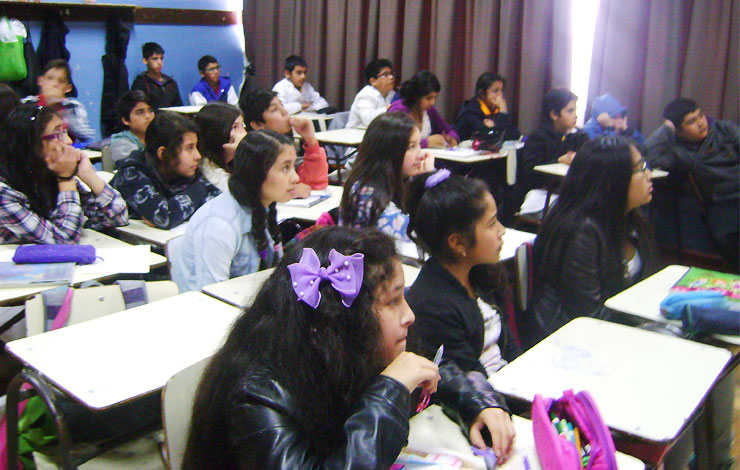 Escuelas de Los Ríos votaron por su animación favorita para CHILEMONOS